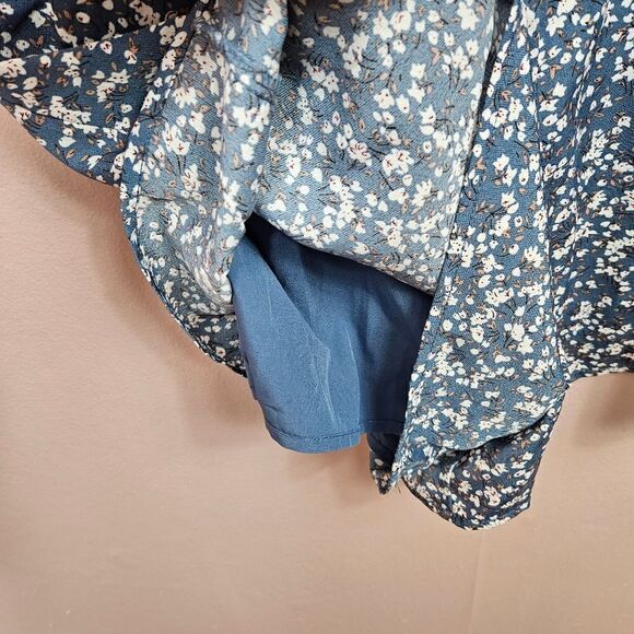 NWT Altar'd State Floral Romper. Royal Blue L#026 - Picture 6 of 14